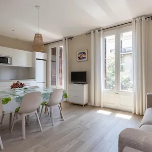  Apartment Aparteasy - Family 4-bedroom Spain